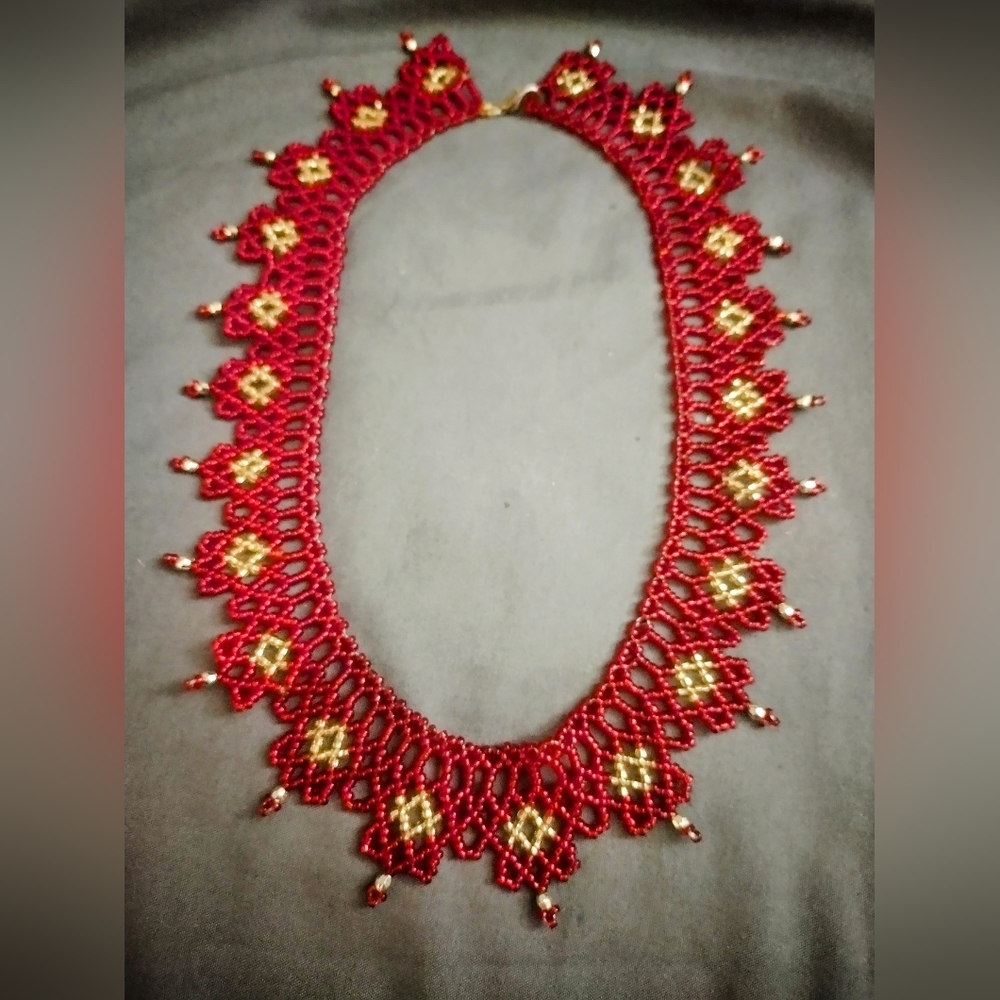Gorgeous Vintage Beaded Necklace